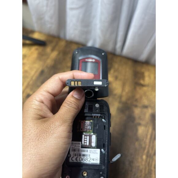 Kyocera DuraXV - Page Plus Straight Talk - Black (Verizon) Smartphone Basic Flip - Picture 15 of 16